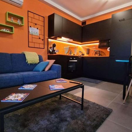 Modern - 50 M From Sea - Free Wi-Fi - Super Cool - Terrace - Fully Air-Conditioned 세인트폴스베이 외부 사진