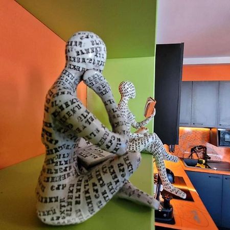 Modern - 50 M From Sea - Free Wi-Fi - Super Cool - Terrace - Fully Air-Conditioned 세인트폴스베이 외부 사진