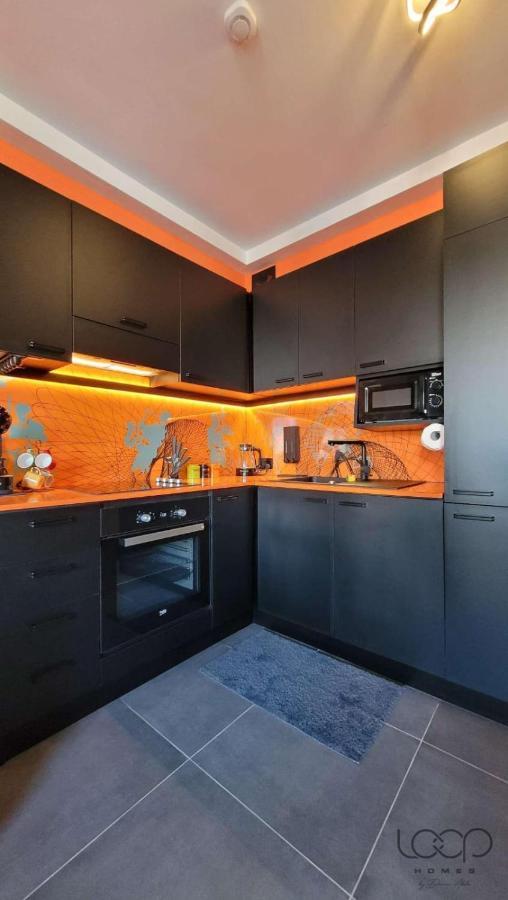 Modern - 50 M From Sea - Free Wi-Fi - Super Cool - Terrace - Fully Air-Conditioned 세인트폴스베이 외부 사진